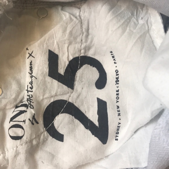 Grey ripped one teaspoon jeans . - Picture 5 of 5